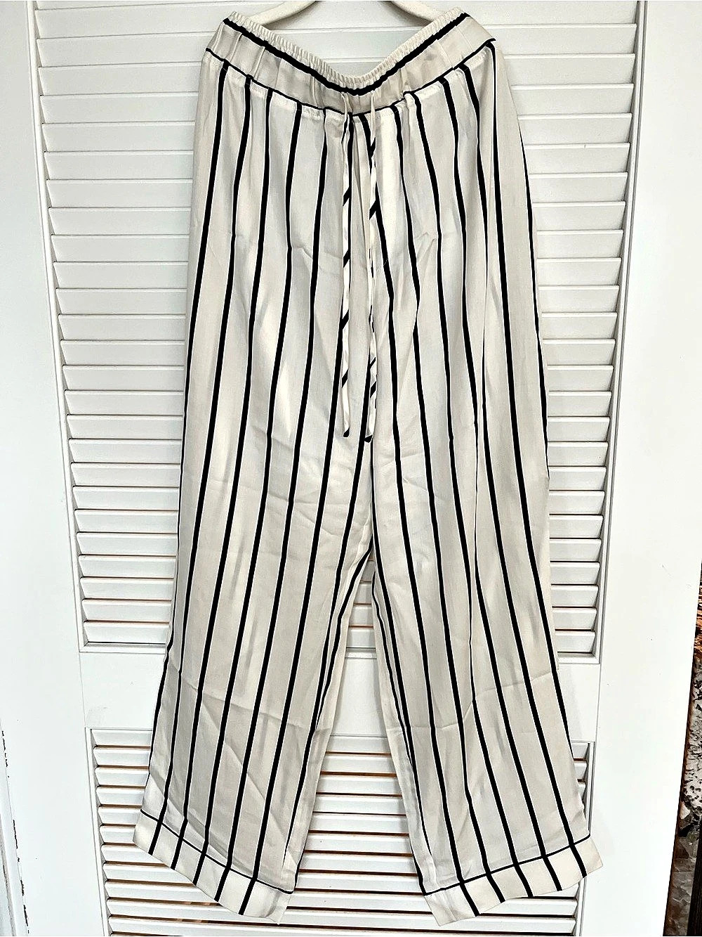 Reformation Silk Striped Wide Leg Pants in White & Blue Size Small